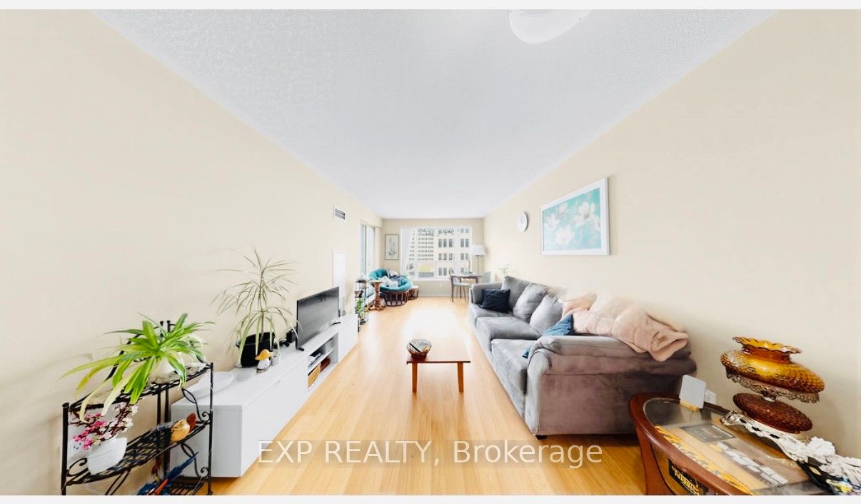 Residential in Toronto C01 5