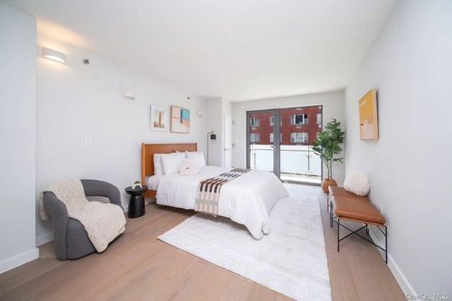 apt-5h-136 41st Ave, Flushing, NY, 11355-2484 | Card Image