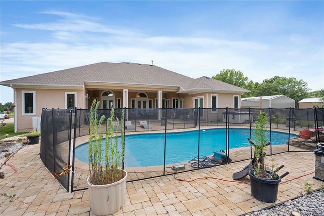 1702 Cedar Ridge Rd, House other with 4 bedrooms, 4 bathrooms and null parking in Parsons KS | Image 88