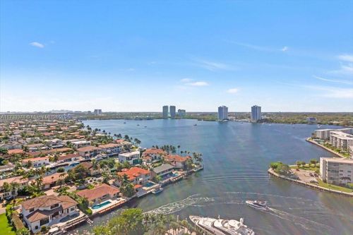 2003-1000 E Island Blvd, Aventura, FL, 33160-4939 | Card Image