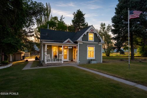 1140 S Hoytsville Rd, Coalville, UT, 84017-9742 | Card Image