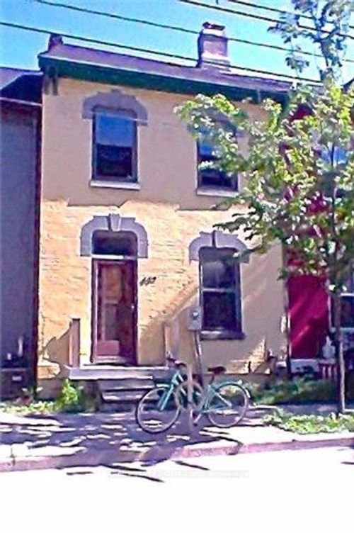 457 Queen St E, Toronto, ON, M5A1T6 | Card Image