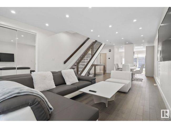 14041 101a Ave Nw, House other with 4 bedrooms, 4 bathrooms and null parking in Edmonton AB | Image 8
