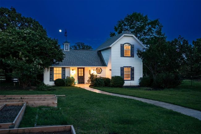 Guest house 861 sq.ft. | Image 28