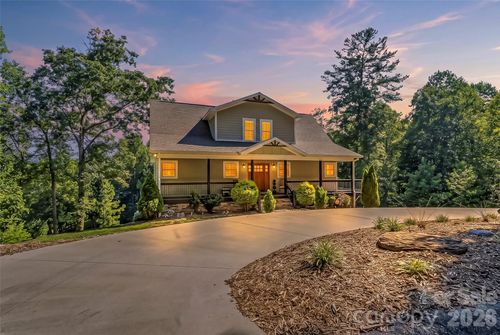 94 Fairway Dr S, Nebo, NC, 28761-4520 | Card Image