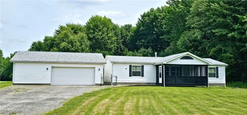 1860 Middle Rd, Pierpont, OH, 44082-9748 | Card Image