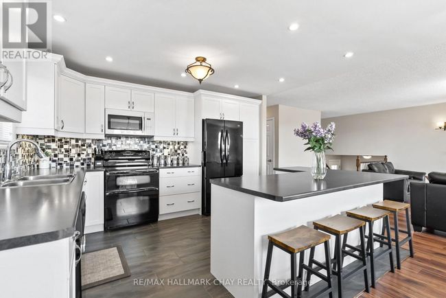 1620 County 21 Road, House other with 5 bedrooms, 2 bathrooms and 10 parking in Cavan Monaghan (Cavan Twp) ON | Image 11