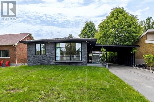 624 Burton Ave, Sudbury, ON, P3C4K7 | Card Image