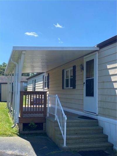 28 Bayview Parkway, House other with 2 bedrooms, 2 bathrooms and 1 parking in Middletown RI | Image 1