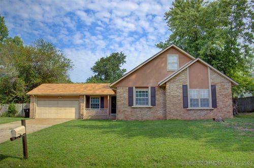 828 W Waco Place, Broken Arrow, OK, 74011 | Card Image