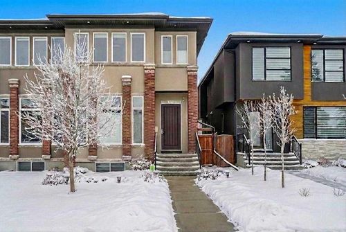 2432 32 St Sw, Calgary, AB, T3E2R7 | Card Image