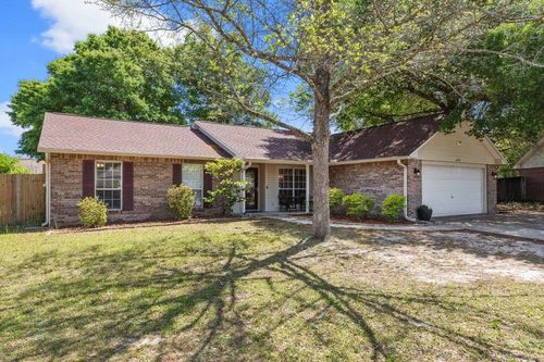 425 Whirlaway Ct, Crestview, FL, 32539-6096 | Card Image