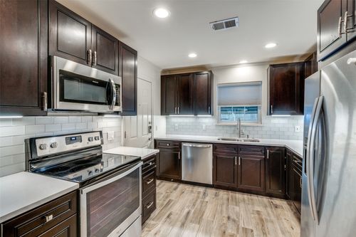 126-7904 Royal Ln, Dallas, TX, 75230-3728 | Card Image