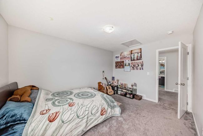 93 Red Sky Road Ne, Home with 3 bedrooms, 2 bathrooms and 4 parking in Calgary AB | Image 22