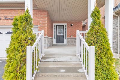 466 Cedric Terr, House other with 4 bedrooms, 3 bathrooms and 6 parking in Milton ON | Image 2