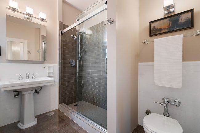 APT-4A - 3500 N Lake Shore Dr, Home with 2 bedrooms, 3 bathrooms and null parking in CHICAGO IL | Image 15