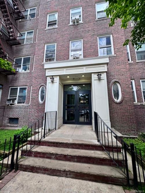 3j-143-07 Sanford Ave, Flushing, NY, 11355-2003 | Card Image
