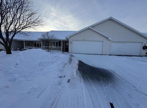 unit-b-2290 Patriot Lane, OSHKOSH, WI, 54904 | Card Image