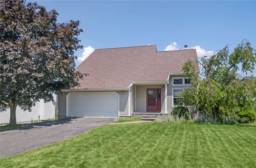 142 Whitetail Dr, Ithaca, NY, 14850-9483 | Card Image