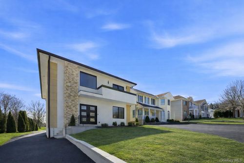 31 Gedney Way, White Plains, NY, 10605-2520 | Card Image