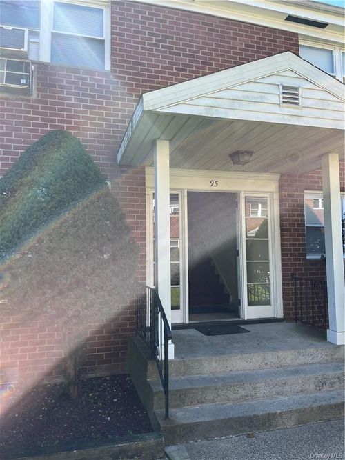 apt-d-103 d N Middletown Rd, Pearl River, NY, 10965-2056 | Card Image