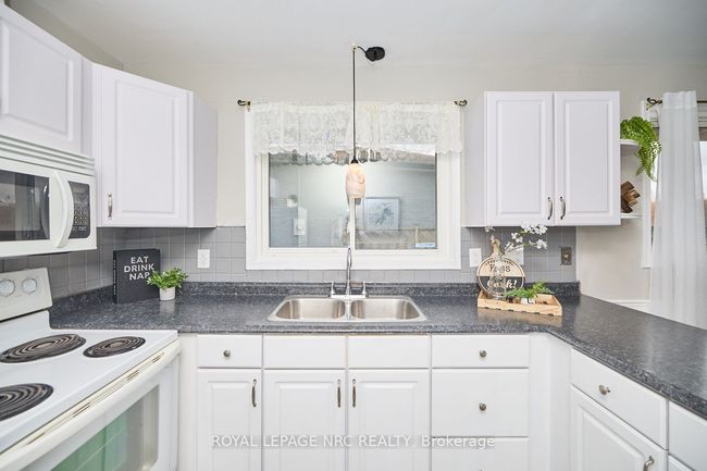 7405 Susan Cres, House other with 4 bedrooms, 2 bathrooms and 4 parking in Niagara Falls ON | Image 31
