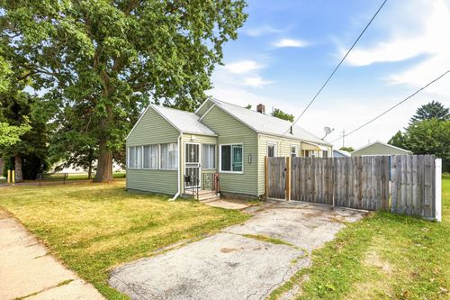 1503 S Vanburen Street, Bay City, MI, 48708 | Card Image
