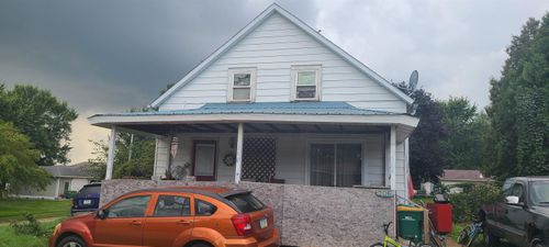 206 S Hill St, Monona, IA, 52159-8281 | Card Image