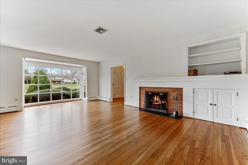 3523 Sawmill Rd, NEWTOWN SQUARE, PA, 19073-1707 | Card Image