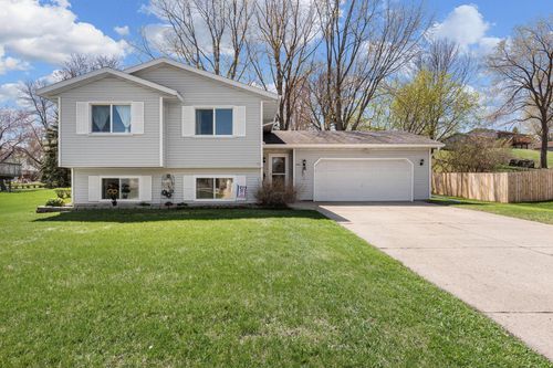 1931 Greenwood Dr, Owatonna, MN, 55060-1367 | Card Image
