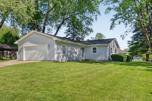318 Westbourne Rd, Waterloo, IA, 50701-1649 | Card Image