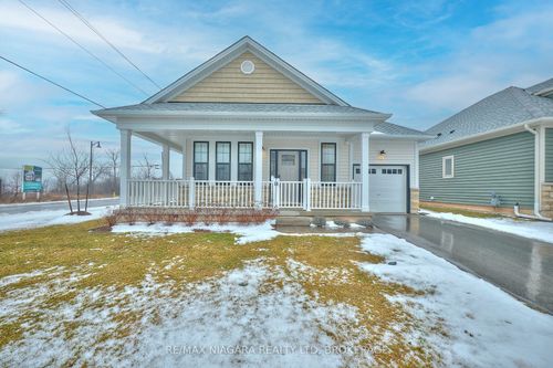 3 Beachwalk Cres, Crystal Beach, ON, L0S1N0 | Card Image