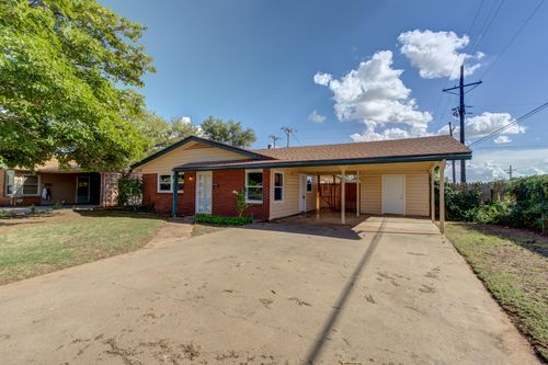 1702 E 2nd St, Lubbock, TX, 79403-4014 | Card Image