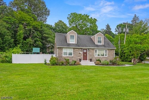 1 Timberline Rd, Budd Lake, NJ, 07828-2960 | Card Image