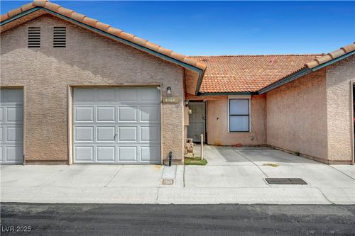 7052 Picaroon Ln, Las Vegas, NV, 89145-0166 | Card Image