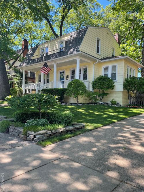 466 W Maplehurst Street, Ferndale, MI, 48220 | Card Image