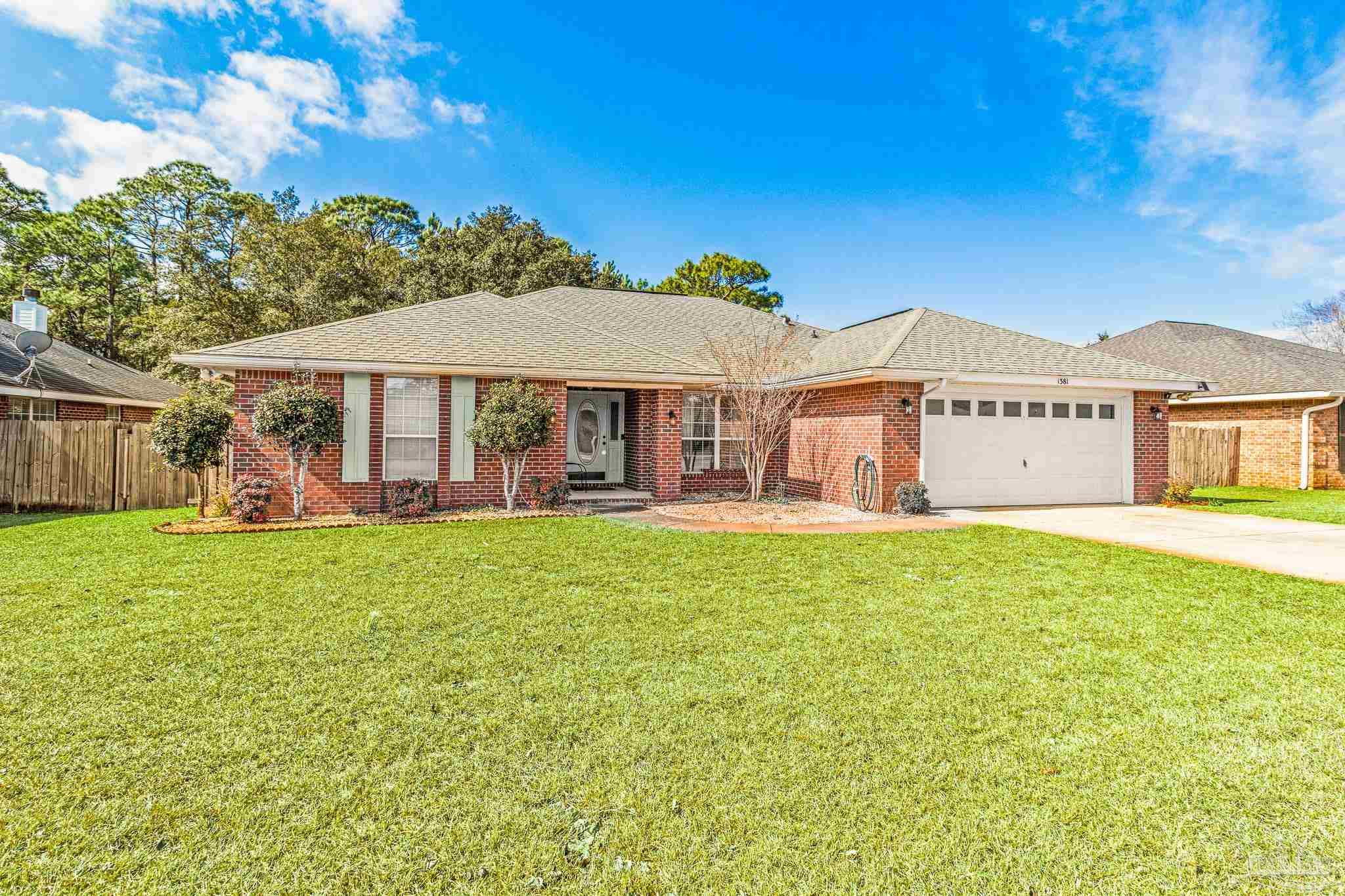 Connemara Cir, Gulf Breeze, FL 32563
