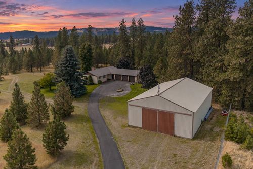 19825 N Highway 395, Colbert, WA, 99005-9304 | Card Image