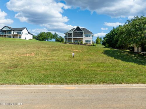 439 Chestnut Ln, Loudon, TN, 37774-2069 | Card Image
