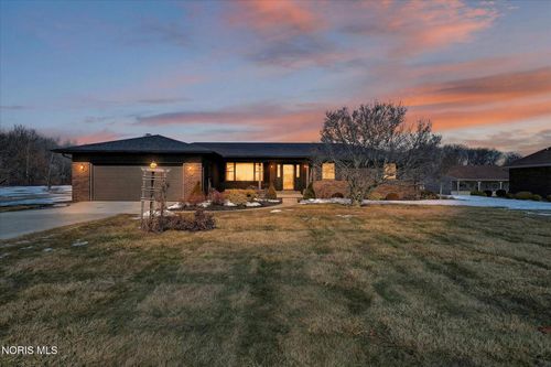 5531 Brown Rd, Oregon, OH, 43616-5853 | Card Image