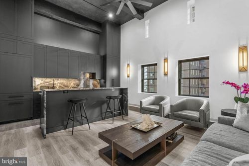 710-219 S 18th St, PHILADELPHIA, PA, 19103-6151 | Card Image