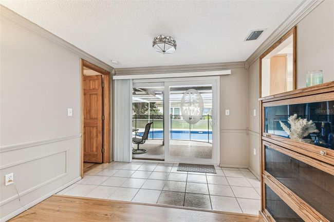 12101 Meadowbrook Ln, House other with 3 bedrooms, 2 bathrooms and null parking in Bayonet Point FL | Image 8
