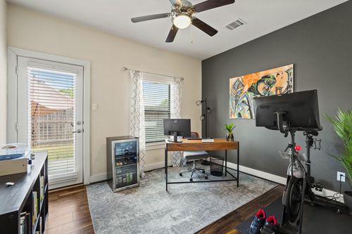 4027 Tulane St, Houston, TX, 77018-6645 | Card Image