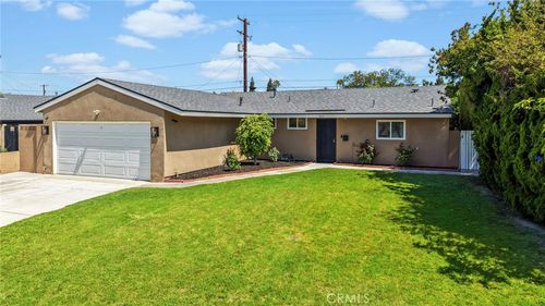 3619 W Myra Ave, Anaheim, CA, 92804-4624 | Card Image