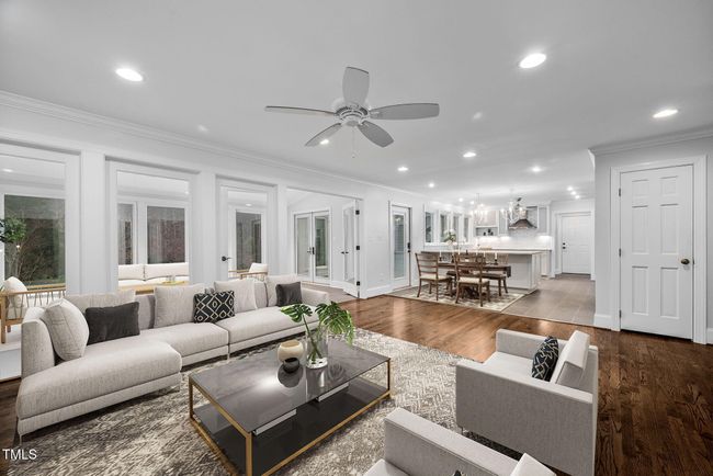 624 Great Pine FR, BR, KIT Staged w Table | Image 18