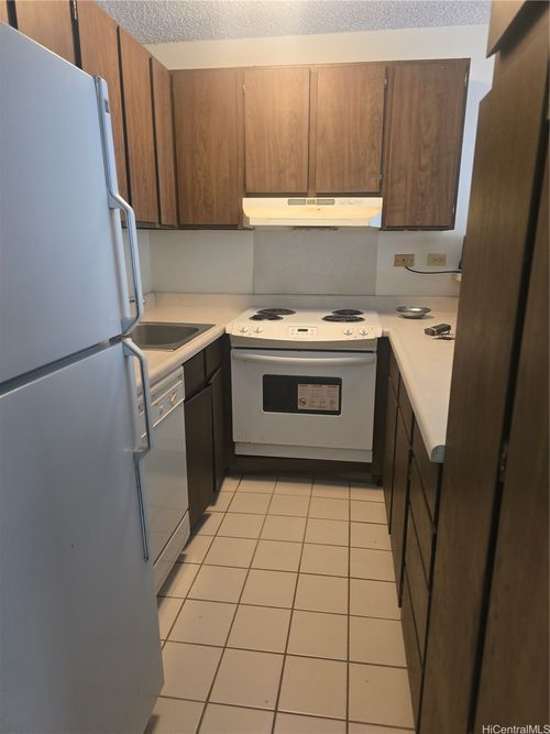 1805-2140 Kuhio Ave, Honolulu, HI, 96815-2340 | Card Image