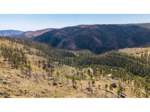 693 Cougar Dr, Bellvue, CO, 80512 | Card Image
