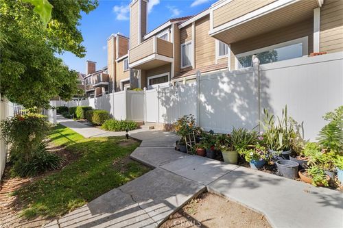 190-1941 Glenoaks Blvd, San Fernando, CA, 91340-1687 | Card Image