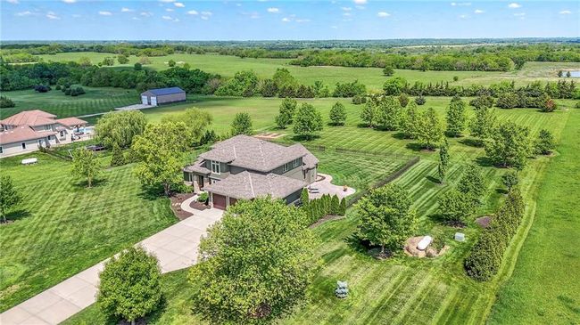 18670 W 248 Th St, House other with 5 bedrooms, 5 bathrooms and null parking in Paola KS | Image 5