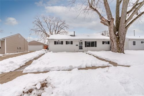 38 Lindway Dr, Fairborn, OH, 45324-4334 | Card Image